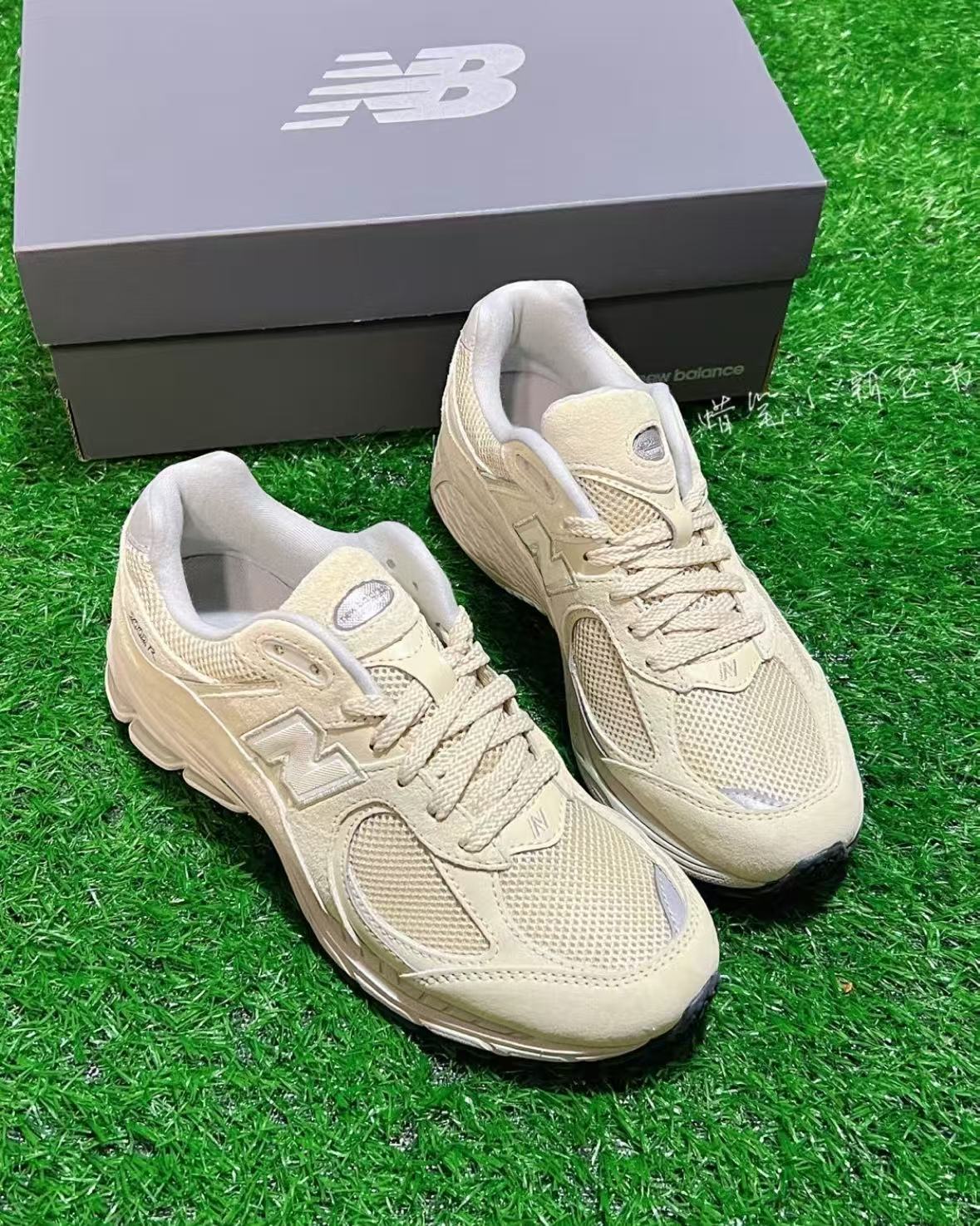 New Balance 2002R Linen M2002RE review fhb