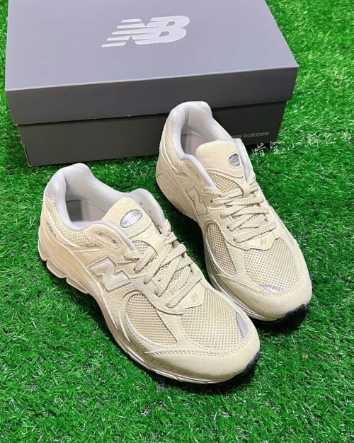 New Balance 2002R Linen M2002RE review 