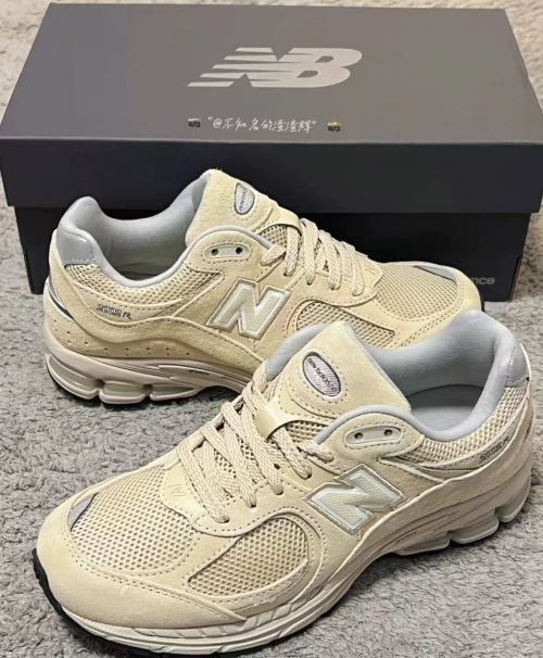 New Balance 2002R Linen M2002RE review 