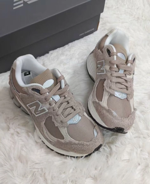 New Balance 2002R Protection Pack Driftwood  M2002RDL review 