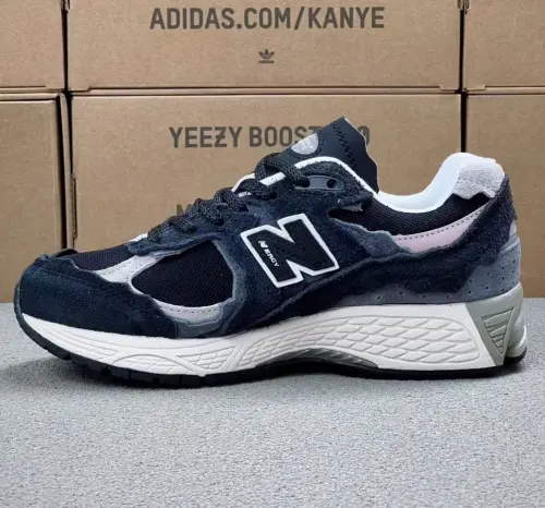 New Balance 2002R Protection Pack Black Grey M2002RDJ  review 