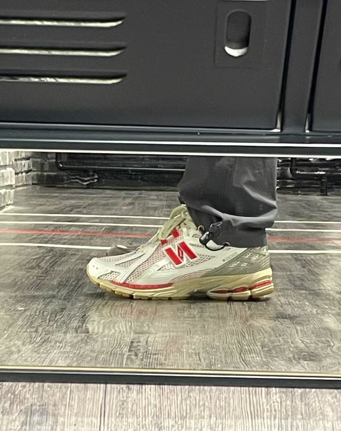 New Balance 1906R White Red M1906RO review fbgf