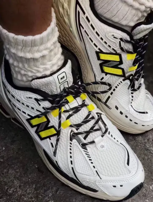 New Balance 1906R GANNI Egret M1906RGG review 