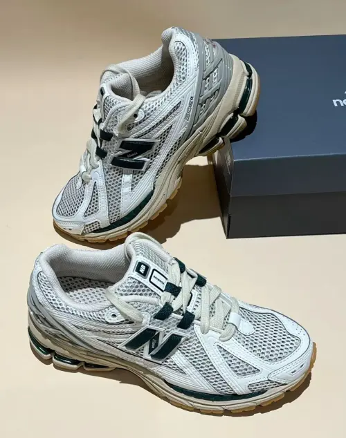 New Balance 1906R White Green Cream M1906RQ review 