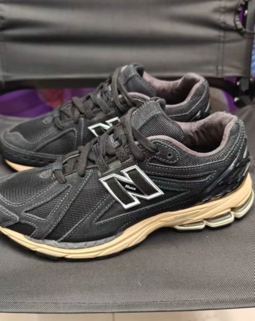 New Balance 1906R Black Taupe M1906RK review 