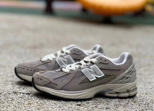 New Balance 1906R Beige Cream M1906RL review 