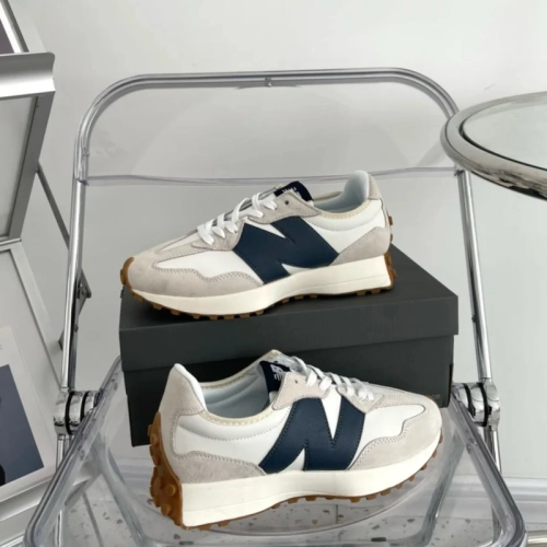 New Balance 327 Moonbeam Outerspace (Women's)  WS327KB review 