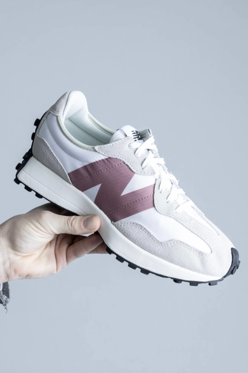 New Balance 327 Maroon (Women's)  WS327CD review 
