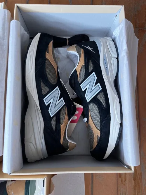 New Balance 990v3 MiUSA Black Tan  M990BB3 review 