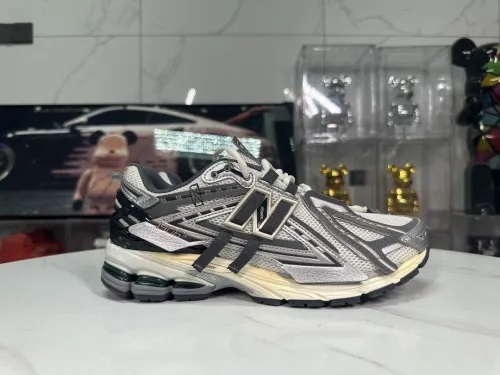 New Balance 1906A Silver Gold Metallic M1906AD review 