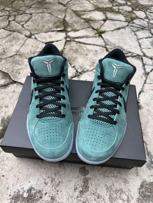 Nike Kobe 4 Protro 