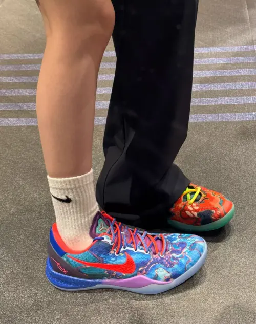 Nike Kobe 8 What the Kobe (WTK)   635438-800 review 