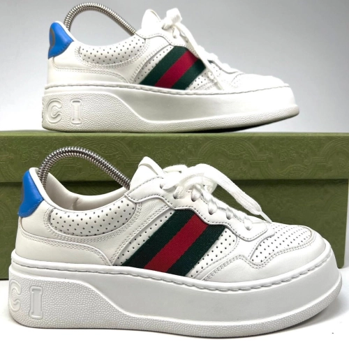  GUCCI Chunky B White and Blue Tail 669698 UPG10 9060 review 