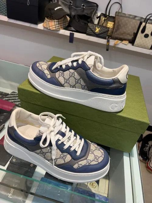 GUCCI Chunky B Blue 669582 UPGB0 4273 review 