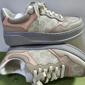  GUCCI Chunky B Wheat Pink 700775 UPG90 9595 review 