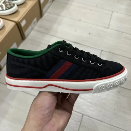 Gucci Tennis 1977 GG Logo Black Red review 