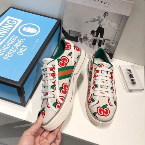 Gucci Tennis 1977 GG Logo Beige And Red review 