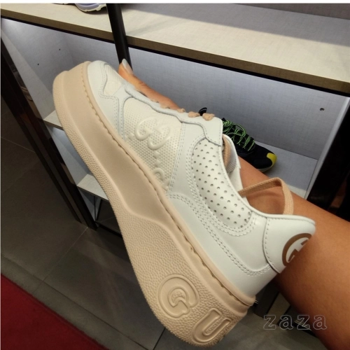  Gucci Chunky B White Pink  670408 1XL10 9014 review 