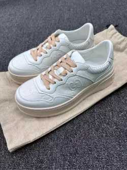  Gucci Chunky B White Pink  670408 1XL10 9014 review gfhn