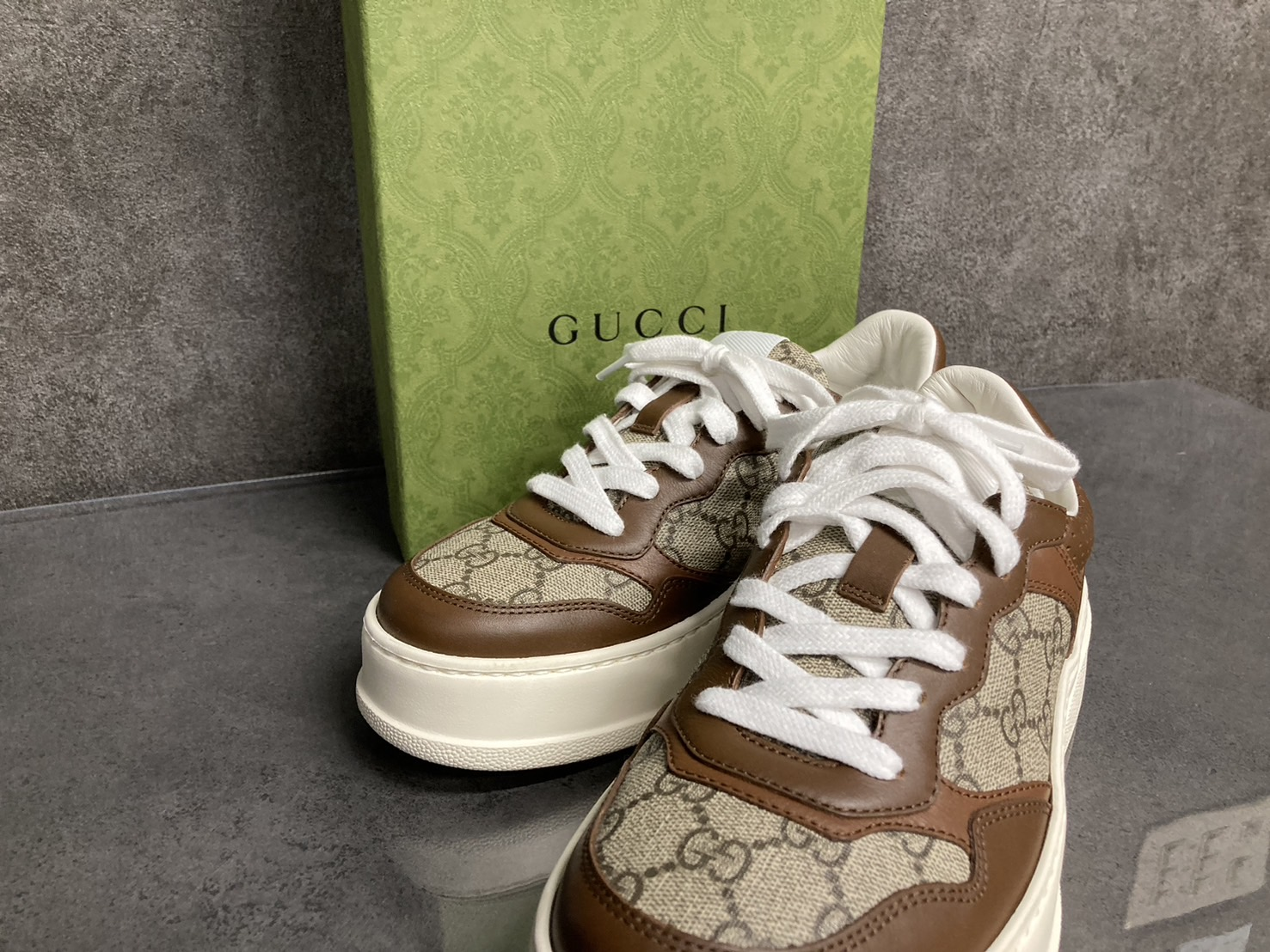  Gucci Chunky B White Brown review fgjh