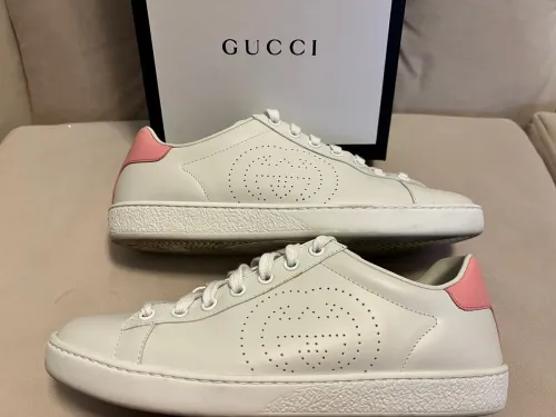 Gucci Ace Interlocking G White (Women's)  598527 AYO70 9076 review 