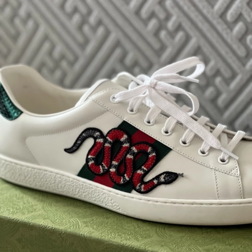 Gucci Ace Embroidered Snake  456230 A38G0 9064 review 