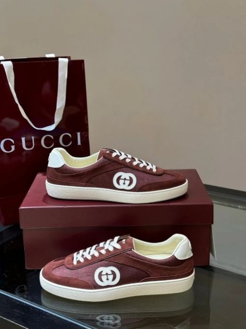 Gucci Interlocking Red White Suede review 