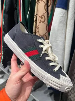 GUCCI Canvas Sneakers Shell Black review fgh