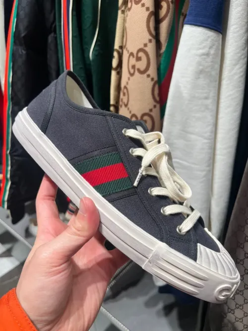 GUCCI Canvas Sneakers Shell Black review 
