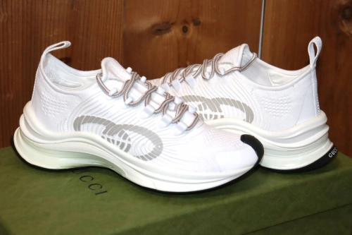 Gucci Run White Grey Black  680893 USM10 8475 review 