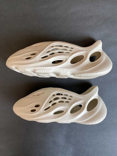 Adidas Yeezy Foam RNNR Ararat (2020/2022) G55486 review 