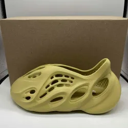Adidas Yeezy Foam RNNR Sulfur GV6775  review ghjkm