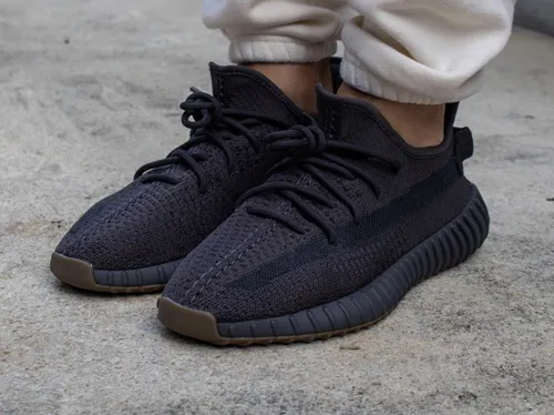 Adidas Yeezy Boost 350 V2 Cinder FY2903 review 