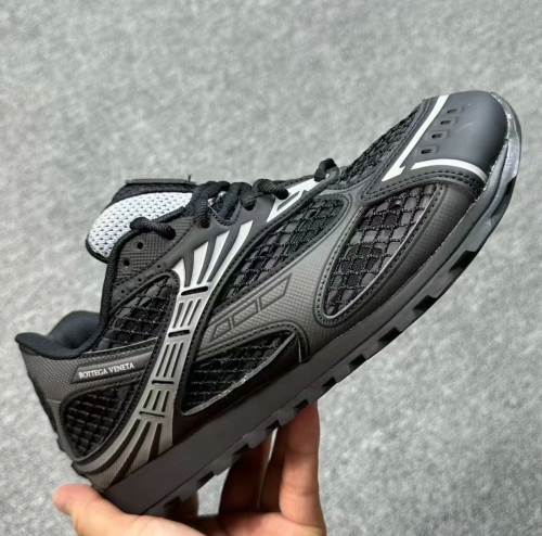 Bottega Veneta Orbit Black  741357V2X401000 review 