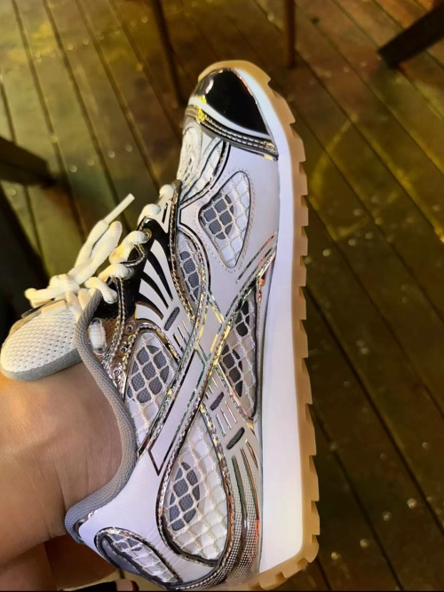 【FLASH SALE】Bottega Veneta Orbit Silver White (Women's)  755915V2X401425 review 