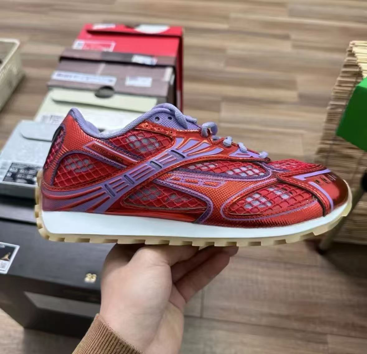 Bottega Veneta Orbit Silver Red 755915V2X405851 review fyhjnh