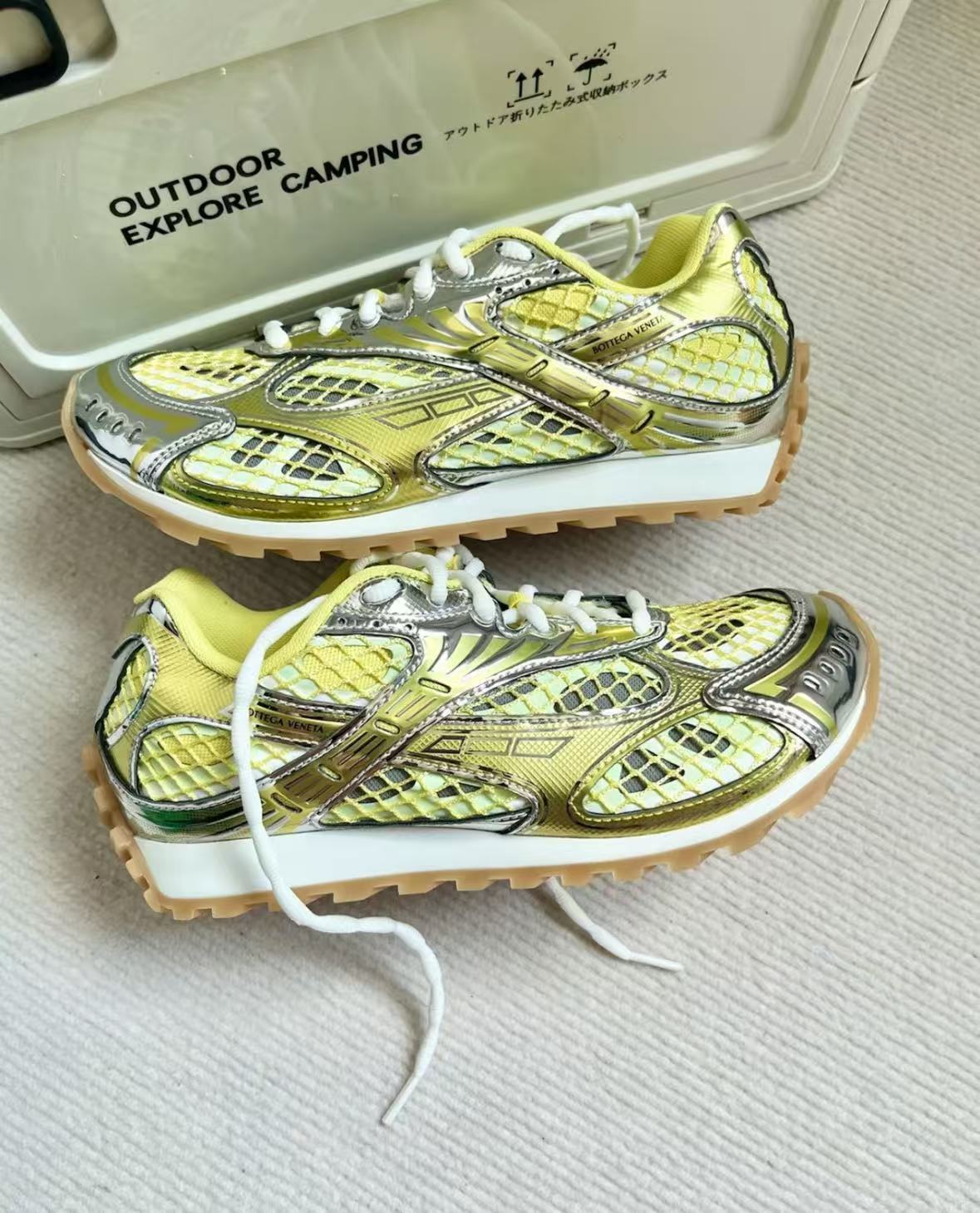 Bottega Veneta Orbit Silver Yellow 741357V2X407421 review gfb