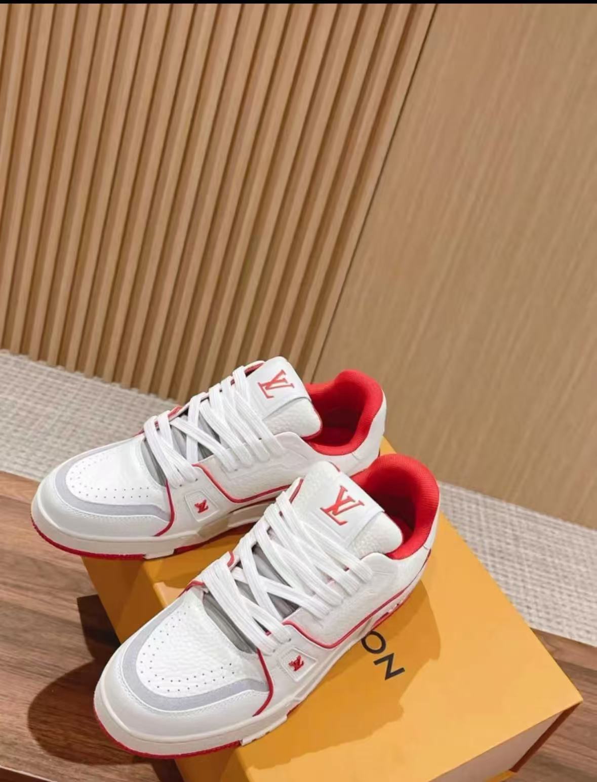 Louis Vuitton Trainer Red  1ABFBL review srf