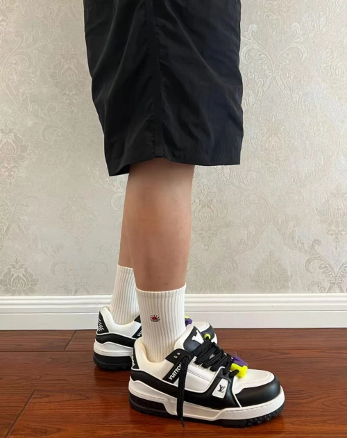  Louis Vuitton Black And White 1AB8SD review 