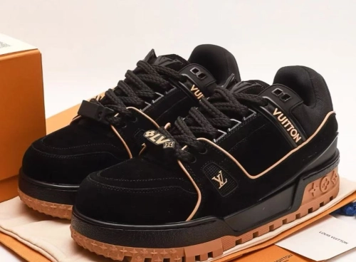 Louis Vuitton Black White Button Brown 1AB8SZ review 