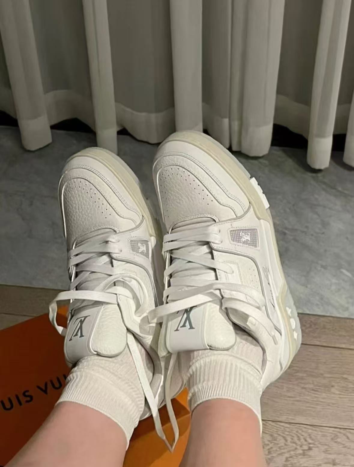  Louis Vuitton Trainer White Litchi Pattern  FD0221 review fdhb