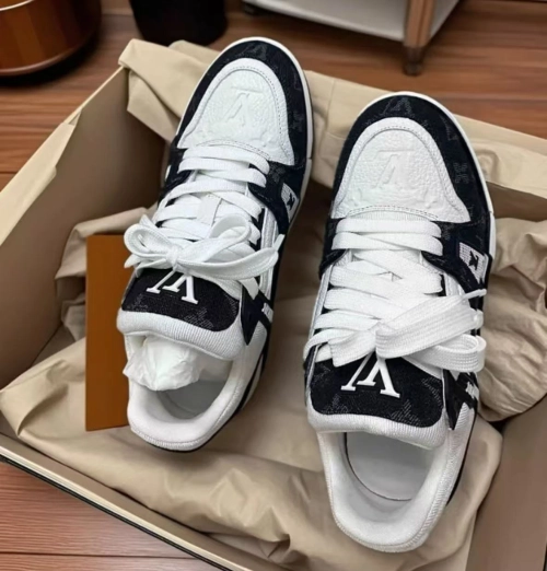  Louis Vuitton Trainer Black And White Cloth Cover  VL1202 review 