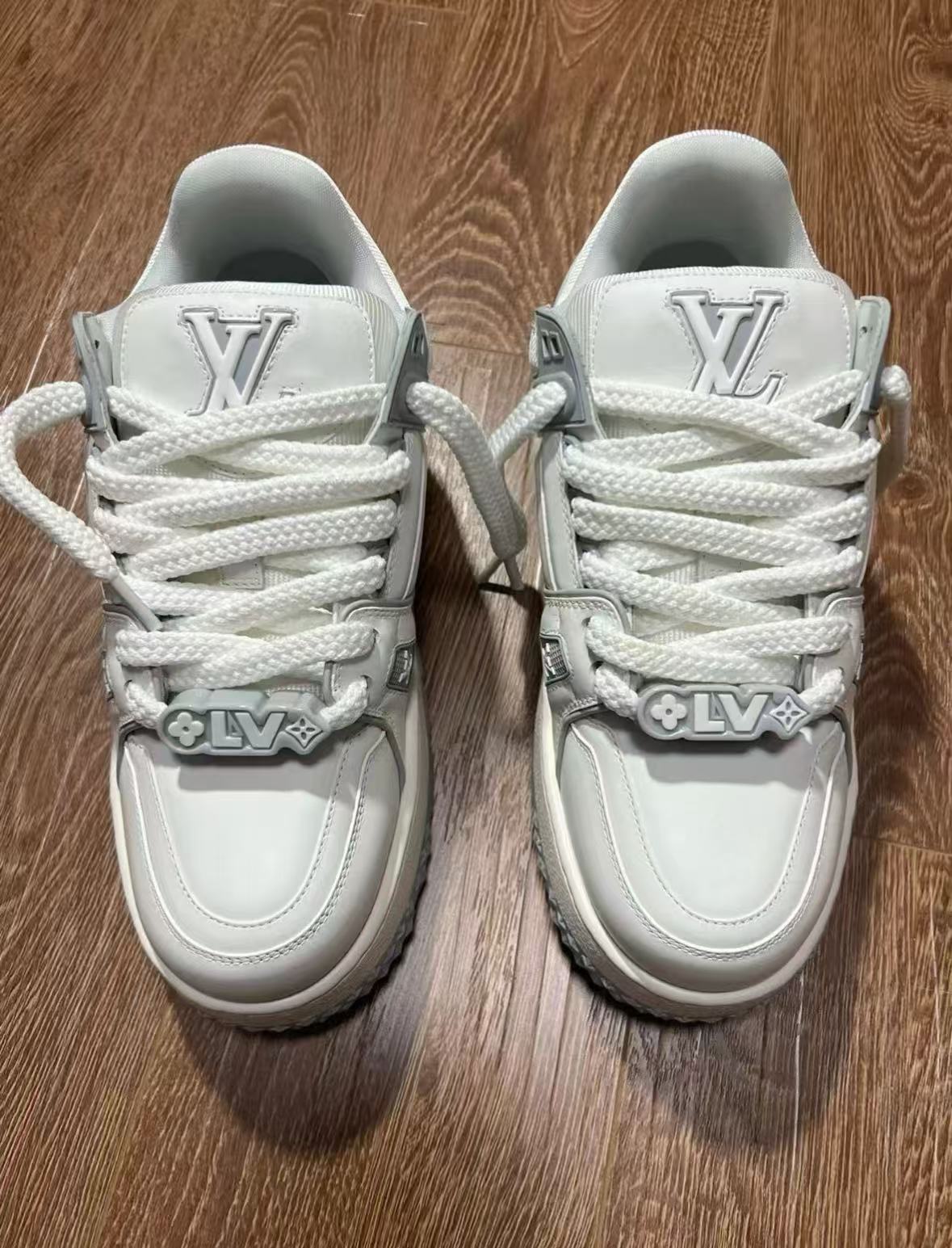 Louis Vuitton White Grey  review fdx