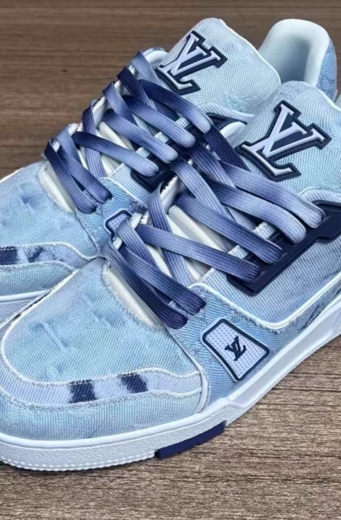 LOUIS VUITTON Trainer XS Rendering Blue Cloth review dsgf