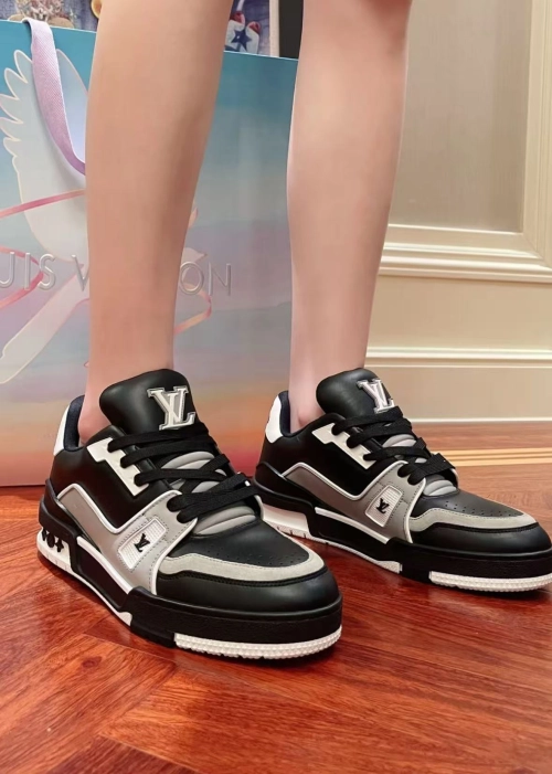 Louis Vuitton LV Trainer Black Grey White 1AAHS2 review 