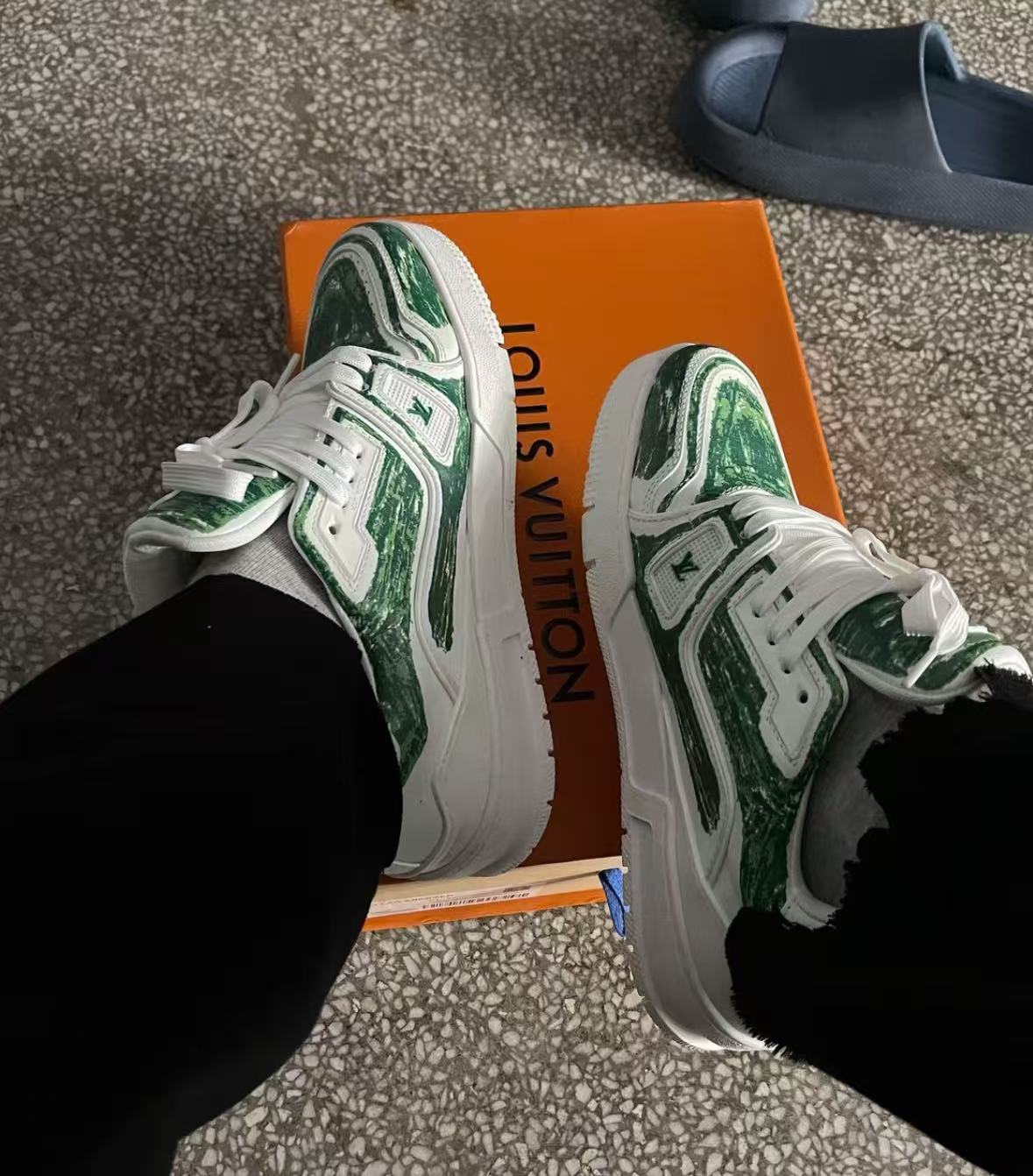 Louis Vuitton Trainer Colored-In Motif Green 1ABLWV review djhhg