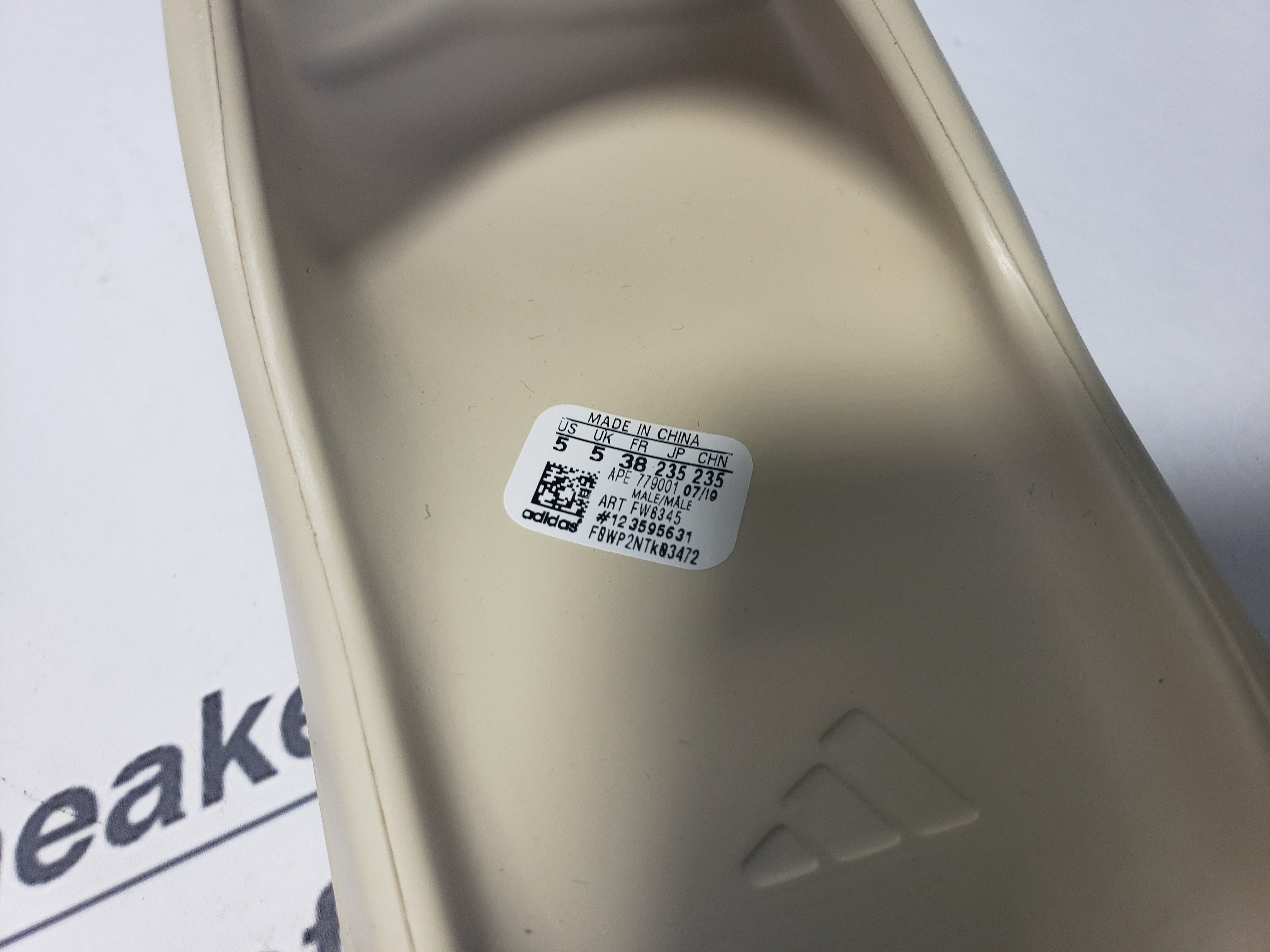 Adidas Yeezy Slide Bone FW6345 review Obosneaker 03