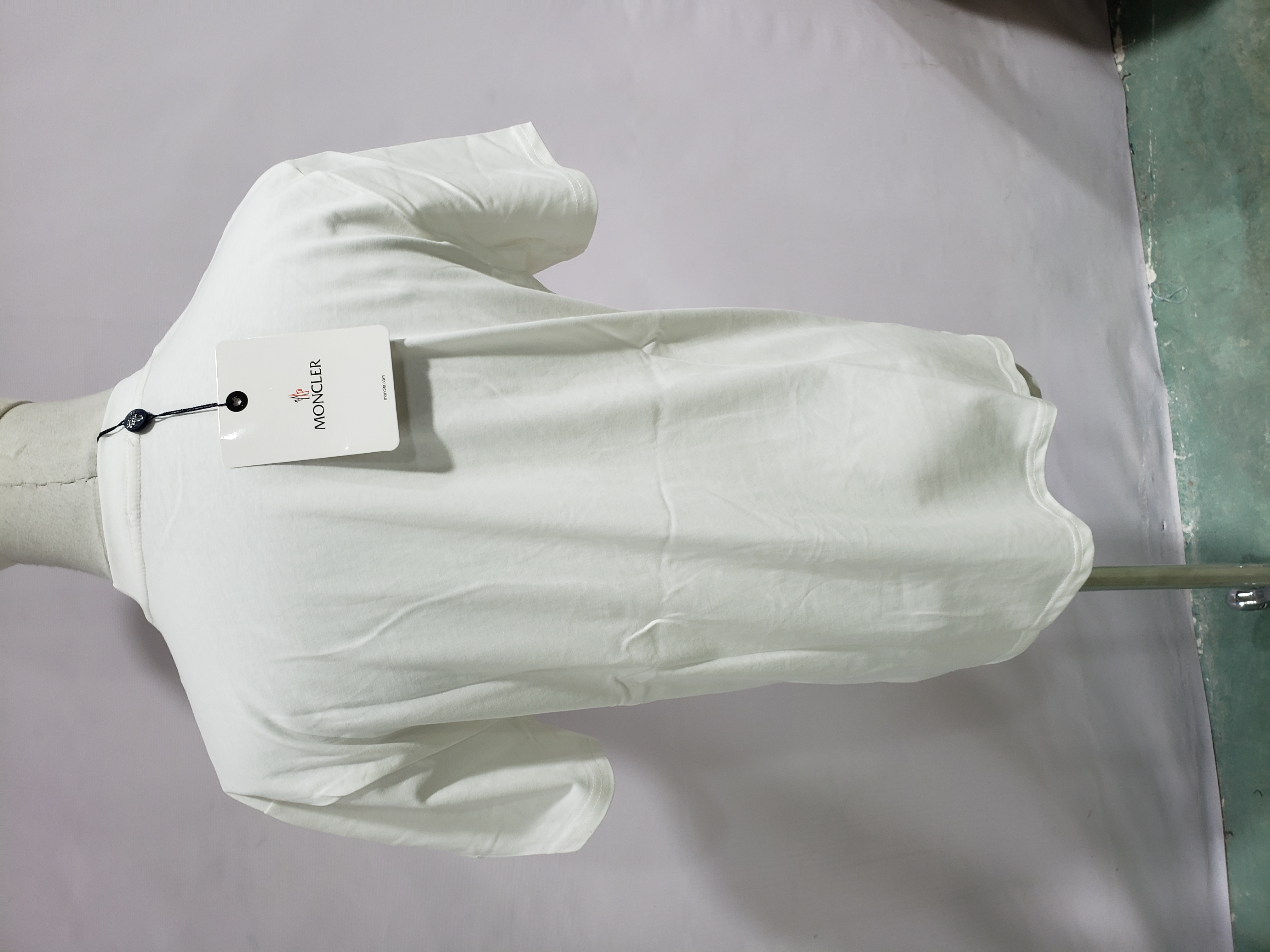 Moncler 2025 Spring and Summer New Short Sleeve T-shirt White review Obosneaker 04