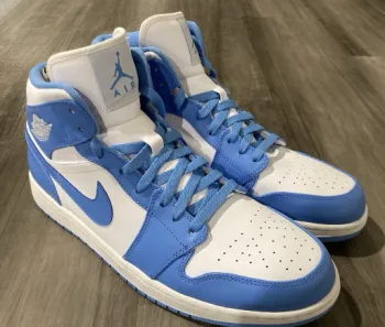 Air Jordan 1 Retro Mid UNC 554724-106 review Addison
