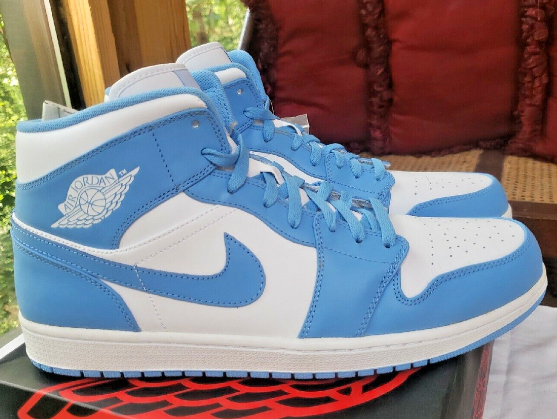 Air Jordan 1 Retro Mid UNC 554724-106 review Scarlett